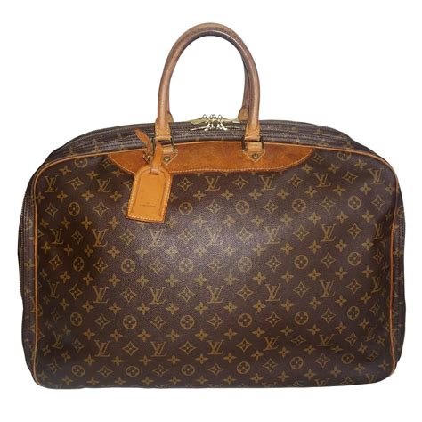 lv weekender